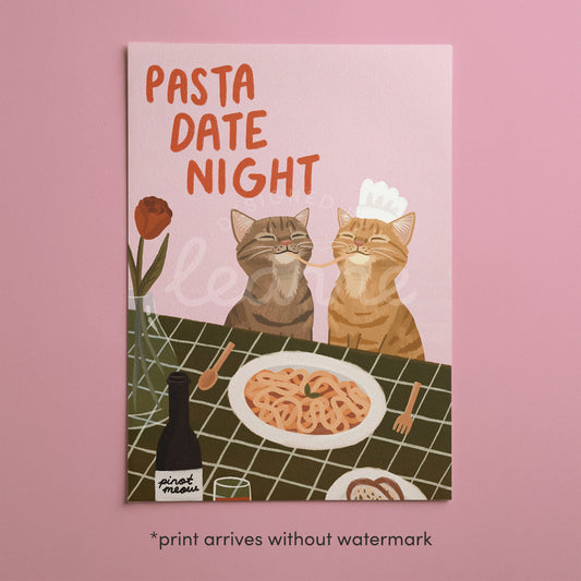 Pasta Date Night Katzenprint (unframed) mit „PASTA DATE NIGHT“-Text in Orange